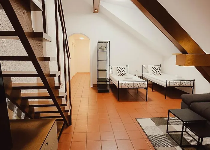 Living アパート *